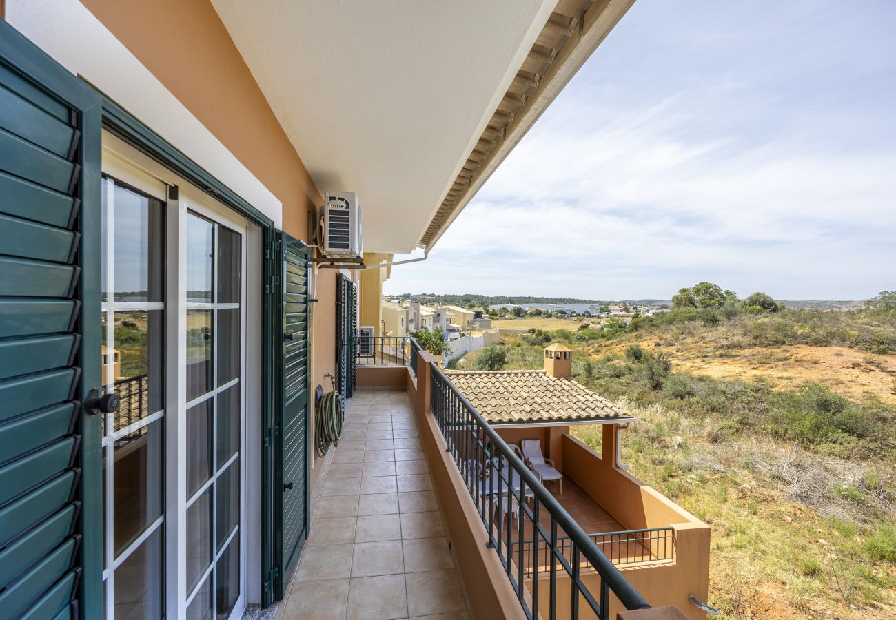 Townhouse in Odiáxere - Casa da Torre by Seewest